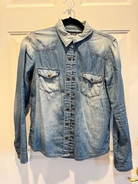 Forever 21 Light Blue Washed Denim Button-Down Shirt